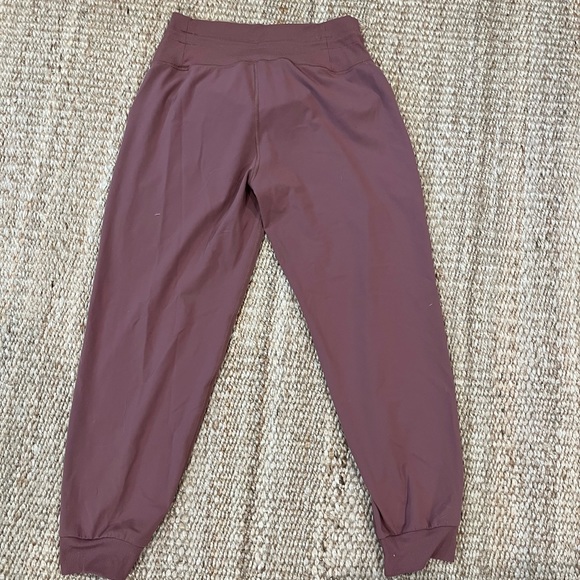 Vuori women’s joggers XL - Picture 2 of 5